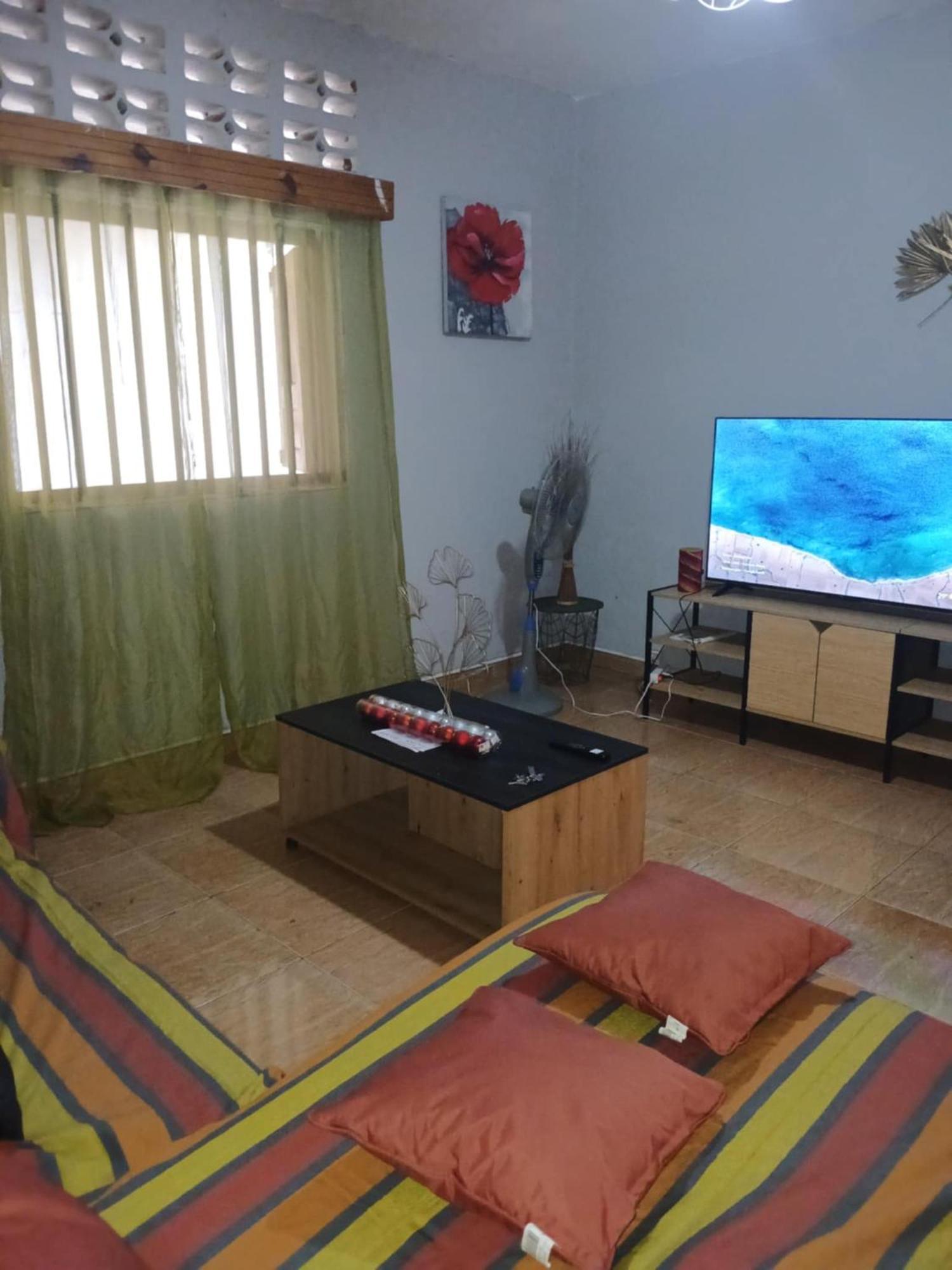 Ami Lodge Mamoudzou Екстериор снимка